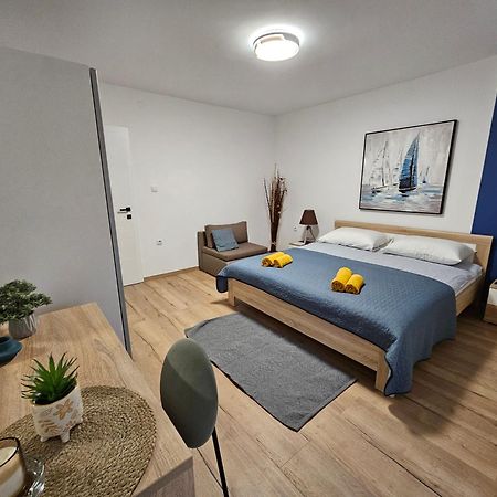 Apartments Frama Porec - Funtana Extérieur photo
